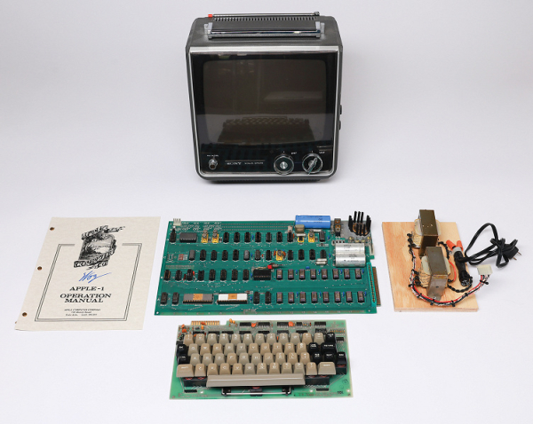 Самый ранний прототип платы компьютера Apple-1 ушёл с молотка за сумму в пять раз больше ожидаемой Самый ранний прототип платы компьютера Apple-1 ушёл с молотка за сумму в пять раз больше ожидаемой