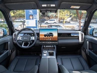 455 л.с., полный привод, 1200 км на баке бензина и дизайн в духе Land Rover и Land Cruiser: гибридный внедорожник iCAR V27 от Chery запущен в серийное производство