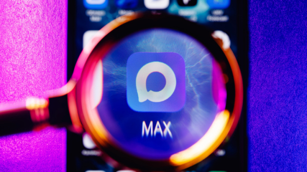 В MAX появилось предупреждение о звонках с незнакомых номеров