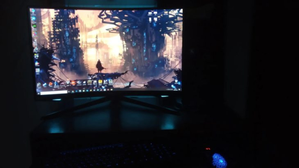 Обзор &mdash; Монитор Samsung C32G75TQSI