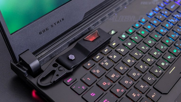Обзор ноутбука ASUS ROG Strix Scar 17 G732LXS Обзор ноутбука ASUS ROG Strix Scar 17 G732LXS