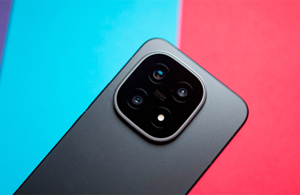 Обзор iQOO 15: убийцы флагманов и игровых смартфонов