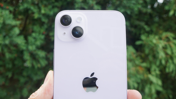 Обзор Apple iPhone 14 Plus — большой экран без переплаты Обзор Apple iPhone 14 Plus — большой экран без переплаты