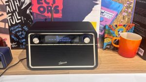 Обзор Cambridge Audio L/RX: сможет ли она обойти хиты от KEF?