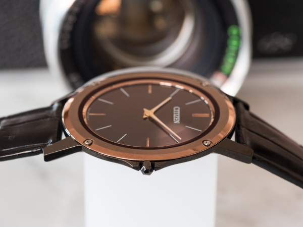 Обзор Citizen Eco-Drive One: самые тонкие часы, работающие от света