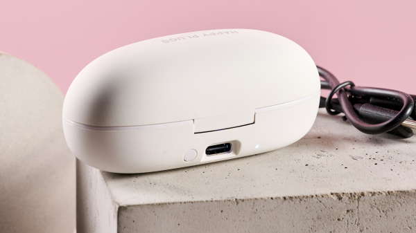 Обзор Happy Plugs Clip &mdash; недорогие открытые TWS-наушники