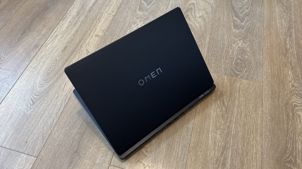 Обзор HP Omen Max 16 &mdash; мощный игровой ноутбук с RTX 5080