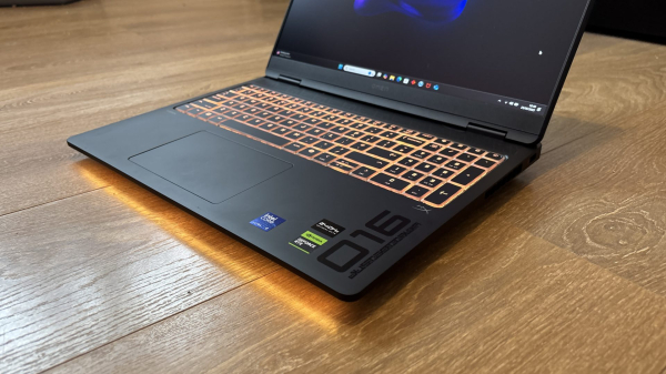 Обзор HP Omen Max 16 &mdash; мощный игровой ноутбук с RTX 5080