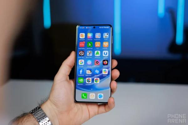 Обзор Huawei Mate X7: складные смартфоны становятся долговечнее