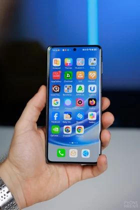 Обзор Huawei Mate X7: складные смартфоны становятся долговечнее