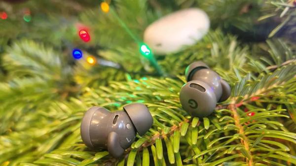Обзор наушников Pixel Buds 2a &mdash; бюджетные наушники, которые не стыдно покупать