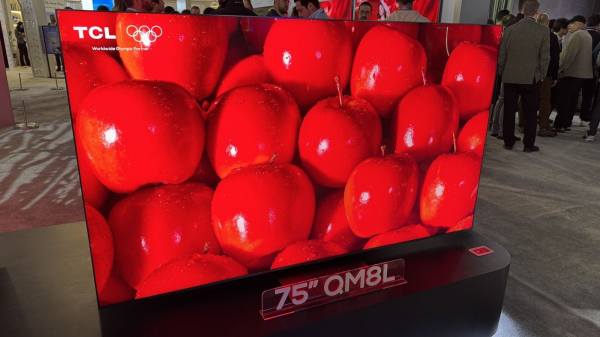 Обзор TCL C8L или QM8L: новейший &laquo;убийца OLED&raquo;