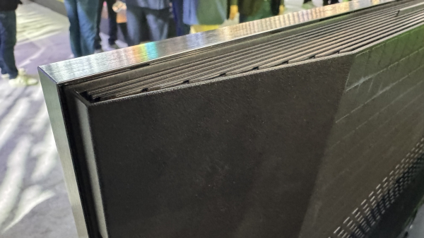 Обзор TCL C8L или QM8L: новейший &laquo;убийца OLED&raquo;