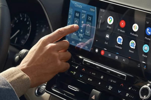 Toyota собралась отобрать у водителей выключатель систем безопасности &mdash; индустрия последует примеру? 