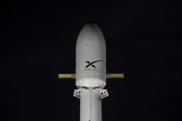 Двигатель не включился из-за газового пузыря в топливопроводе: SpaceX рассказала о проблеме со второй ступенью ракеты Falcon 9