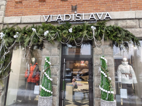 Обзор Infinix Note Edge: недорогой и стильный смартфон с емкой батареей, динамиками JBL и Android 16 из коробки