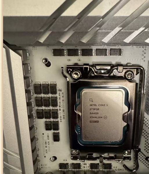 Эти процессоры Intel будут иметь только большие ядра. Core 9 273PQE линейки Bartlett Lake-S засветился на фото на обычной плате Asus 