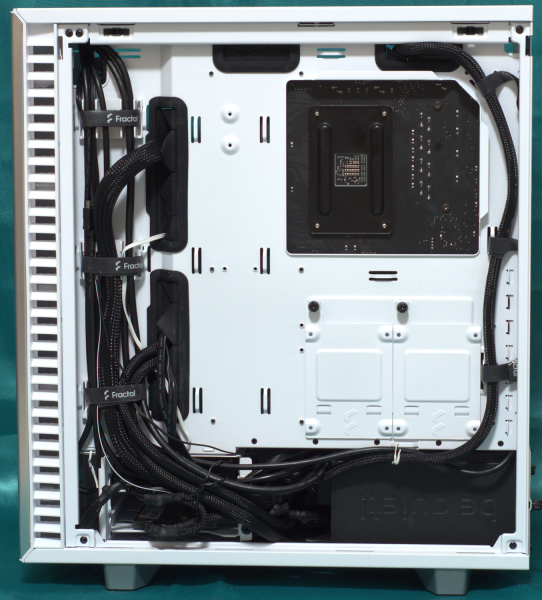 Обзор и тест корпуса Fractal Design Define 7 Compact White