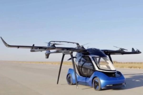 
В КНР запустили первый в мире взлетающий вертикально самолет-автомобиль    