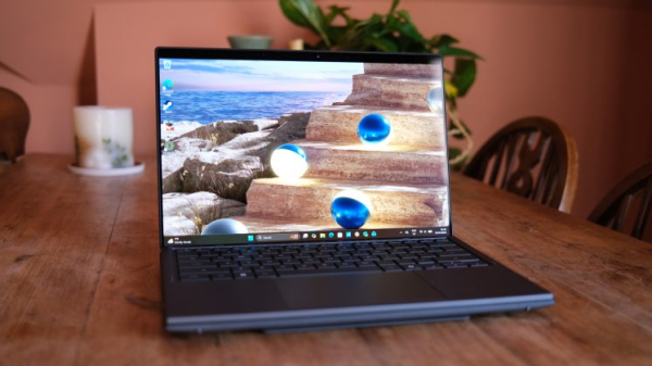Обзор Asus Zenbook Duo (2026): два дисплея &mdash; двойное удовольствие?