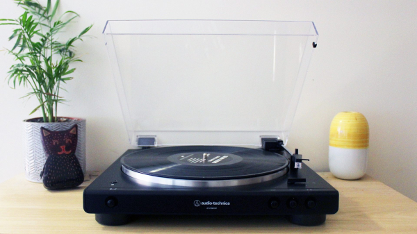Обзор Audio-Technica AT-LP60XBT — доступный проигрыватель Обзор Audio-Technica AT-LP60XBT — доступный проигрыватель