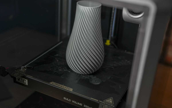 Обзор Creality K1C &mdash; быстрый 3D-принтер с камерой и AI