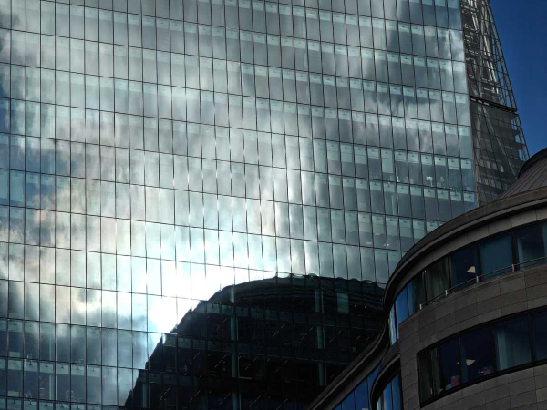 Обзор Motorola Signature: тонкий флагманский смартфон