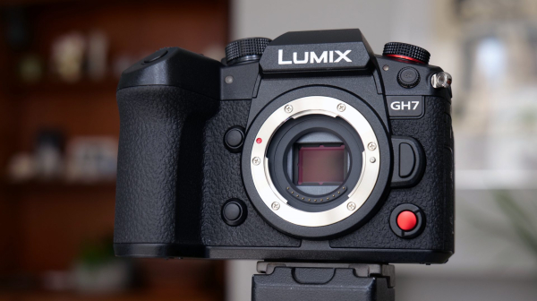Обзор Panasonic Lumix GH7 — гибридная камера для видео Обзор Panasonic Lumix GH7 — гибридная камера для видео