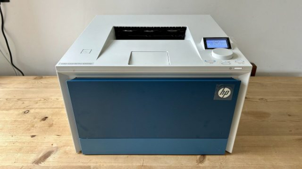 Обзор принтера&nbsp;HP Color LaserJet Pro 4201dw (4202dw): насыщенный черный текст&nbsp;