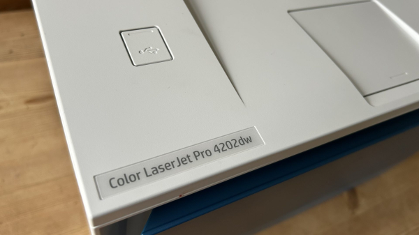 Обзор принтера&nbsp;HP Color LaserJet Pro 4201dw (4202dw): насыщенный черный текст&nbsp;