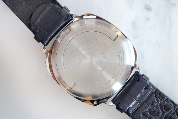 Обзор Ressence Type 1 Squared: новый квадратный корпус