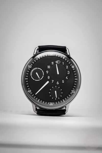 Обзор Ressence Type 1&deg; Round: уникальные часы из титана