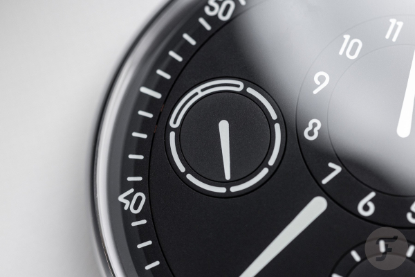 Обзор Ressence Type 1&deg; Round: уникальные часы из титана