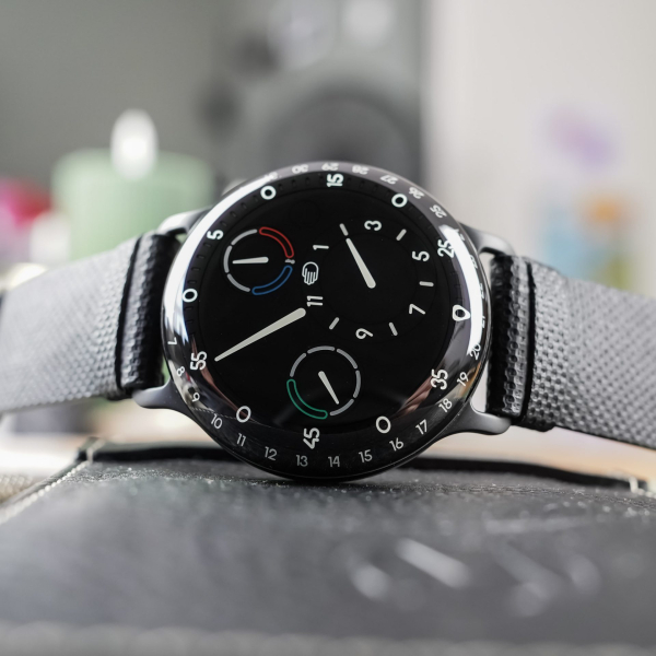 Обзор Ressence Type 3 BB2: часы с маслом вместо стрелок