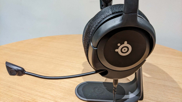 Обзор SteelSeries Arctis Nova 1 — доступный звук и комфорт Обзор SteelSeries Arctis Nova 1 — доступный звук и комфорт