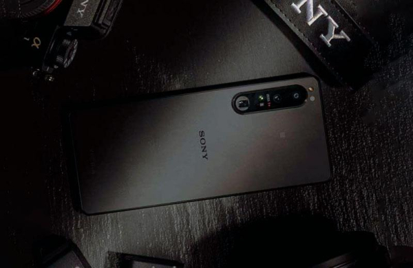 Обзор Sony Xperia 1 IV: флагманского смартфона и революционного камерофона
