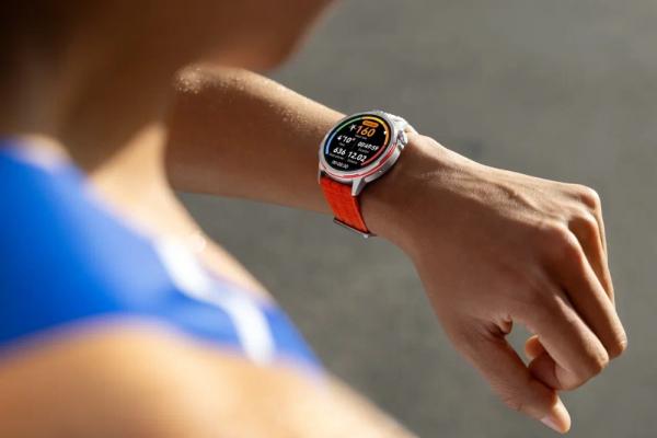 
Свобода движения. HUAWEI WATCH GT Runner 2 подойдут любителям бега    