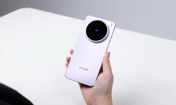 Смартфон vivo X300s будет лучше vivo X300, и он уже готов