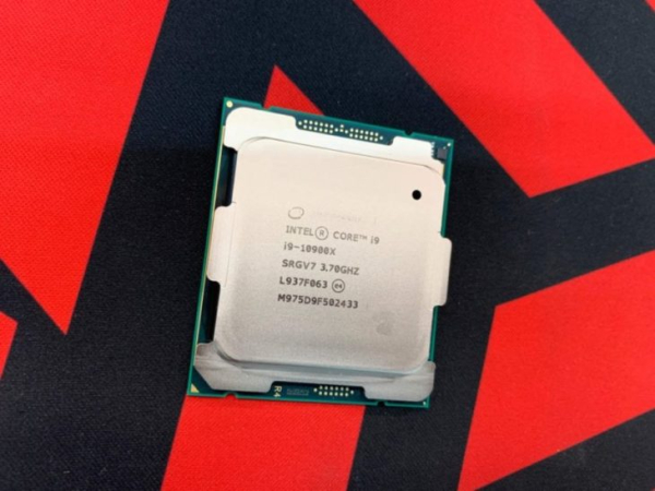 Обзор &mdash; Процессор Intel I9 10900x vs Ryzen 9 3900X. Сравнение + тесты в играх!