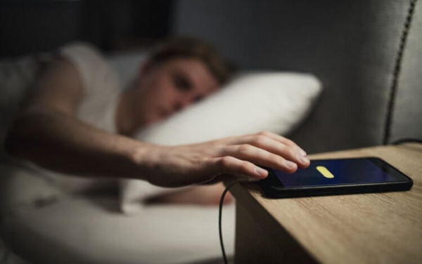 Как не надо заряжать Android-смартфон. Эти ошибки гробят его аккумулятор