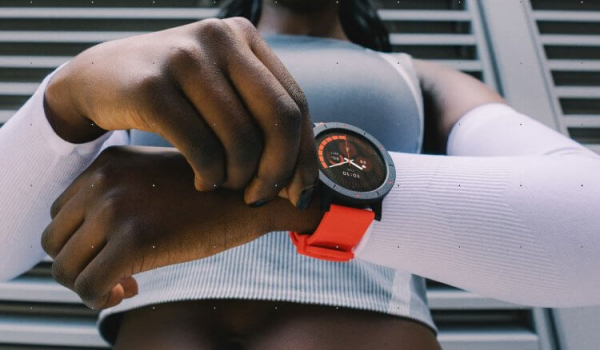 Nothing выпустила смарт-часы CMF Watch 3 Pro со встроенным ChatGPT. Они живут без зарядки 13 дней