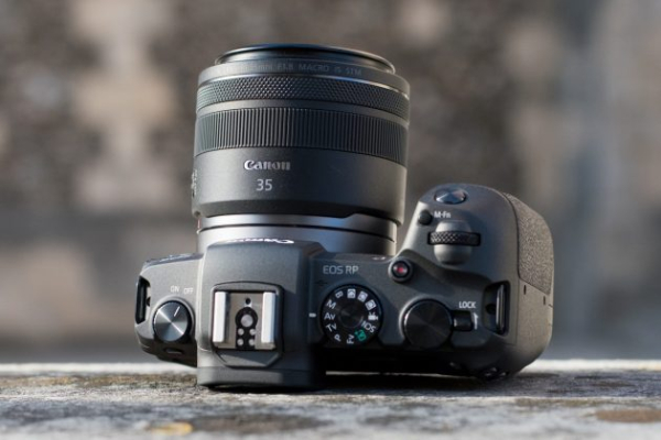 Лучшие камеры Canon в 2026 году: рейтинг моделей