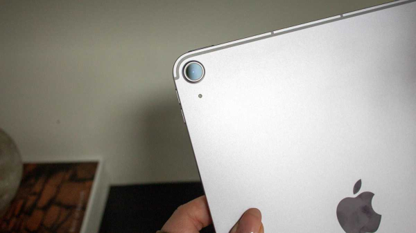 Обзор Apple iPad Air (2026): больше мощности, та же формула и популярность в России