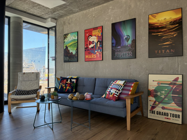 Обзор Apple iPhone 17e и где купить его в Москве