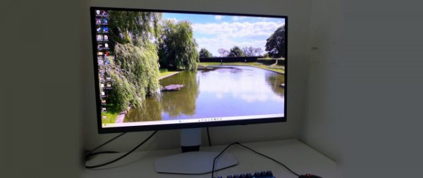 Обзор BenQ Mobiuz EX271UZ: первый блин не комом