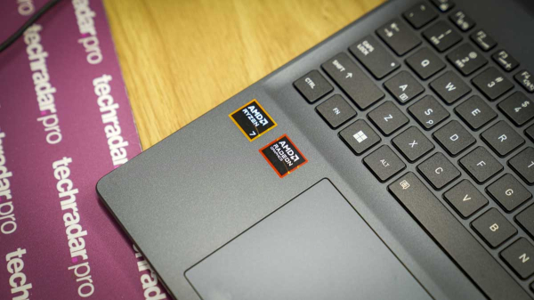 Обзор Dynabook Tecra A65-M &mdash; слабый дисплей и доступность в России