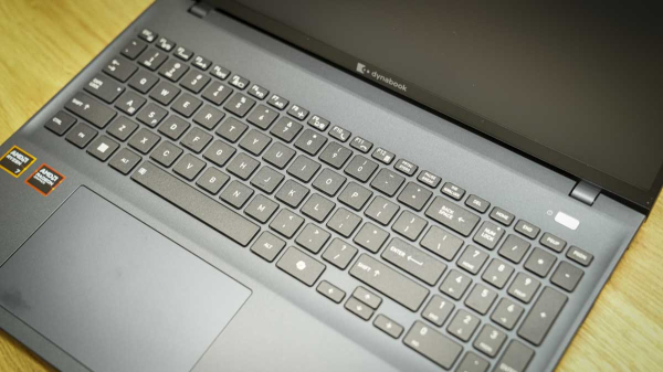 Обзор Dynabook Tecra A65-M &mdash; слабый дисплей и доступность в России