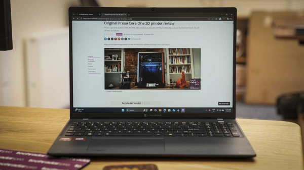 Обзор Dynabook Tecra A65-M &mdash; слабый дисплей и доступность в России