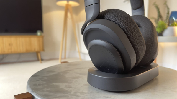 Обзор Fractal Scape &mdash; масса функций и цены в России