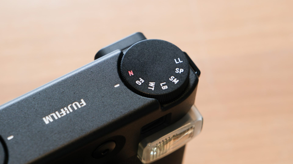 Обзор Fujifilm Instax Mini 99 &mdash; креативность в аналоге